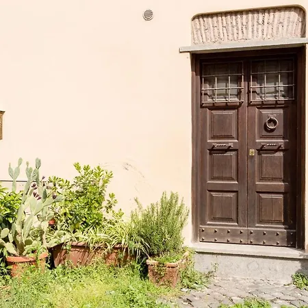 Vii Coorte A Trastevere דירה